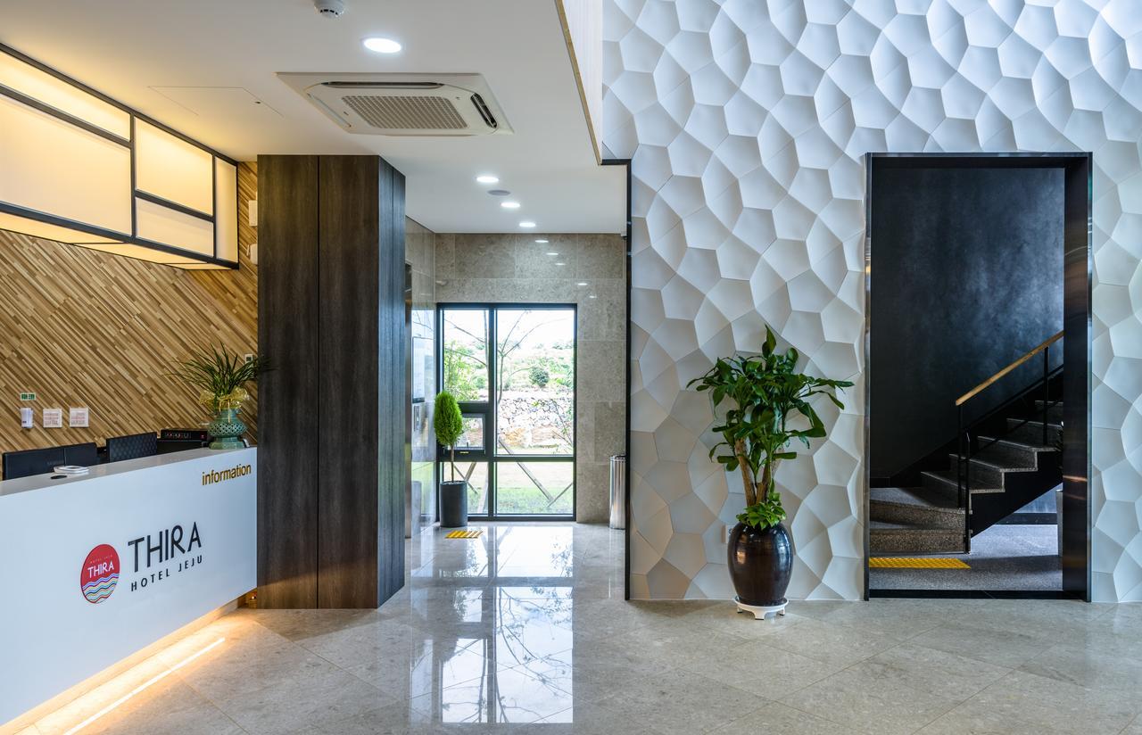 Thira Hotel مدينة سيوجويبو المظهر الخارجي الصورة